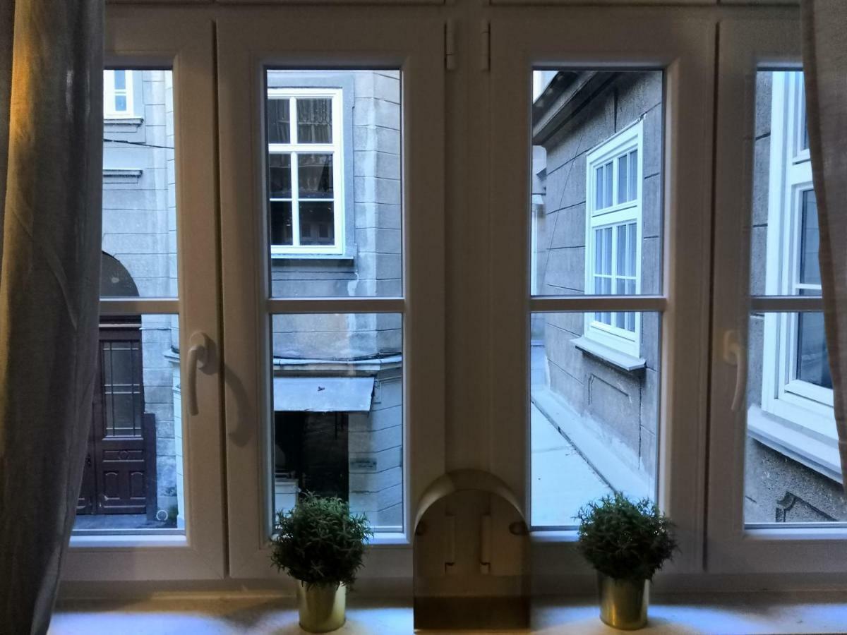 Studio Apartment Frano Zagreb Luaran gambar